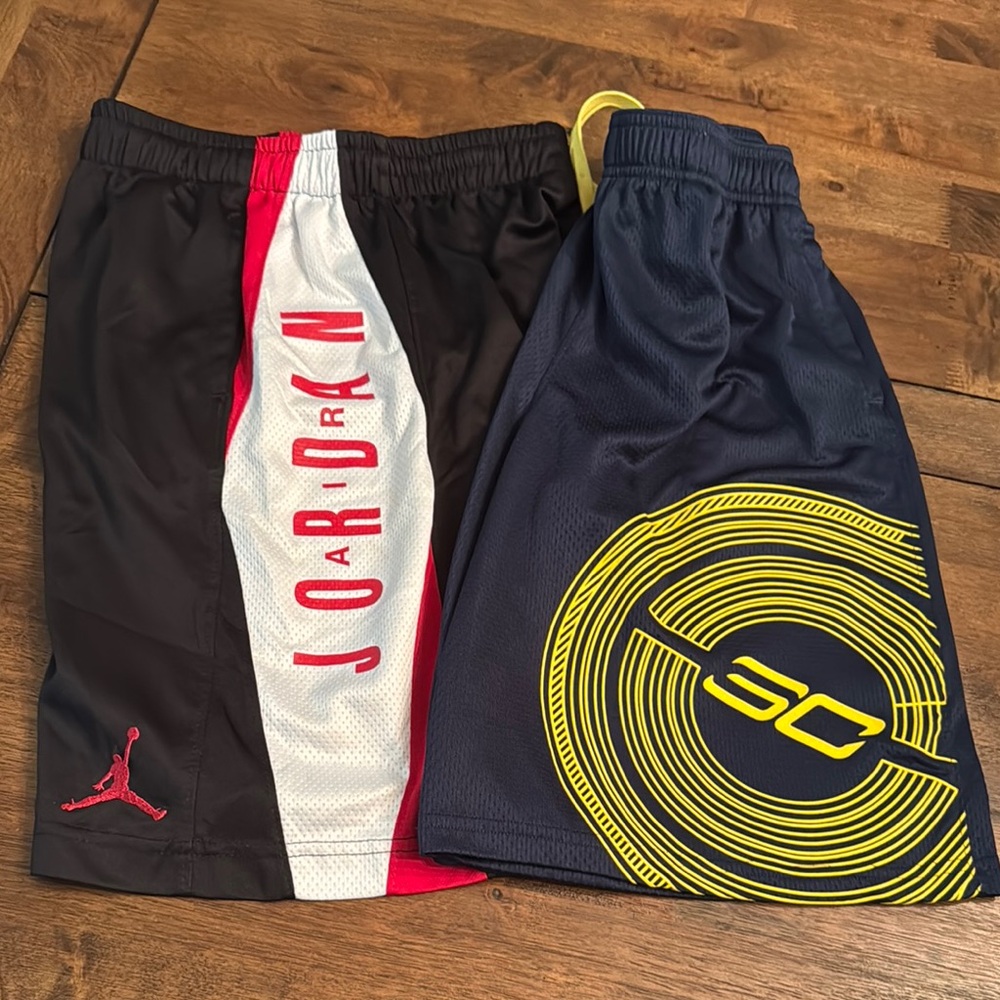 ✅ CLOSET CLOSING SOON Bundle of 2 Jordan and Under Armour Athletic Shorts